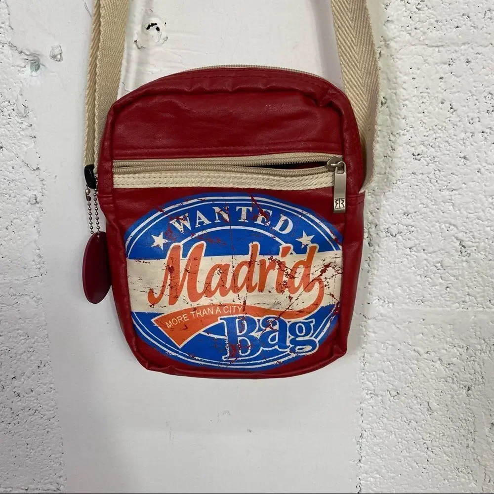 New Robin Ruth Red Vintage Style Madrid Messenger Crossbody Bag